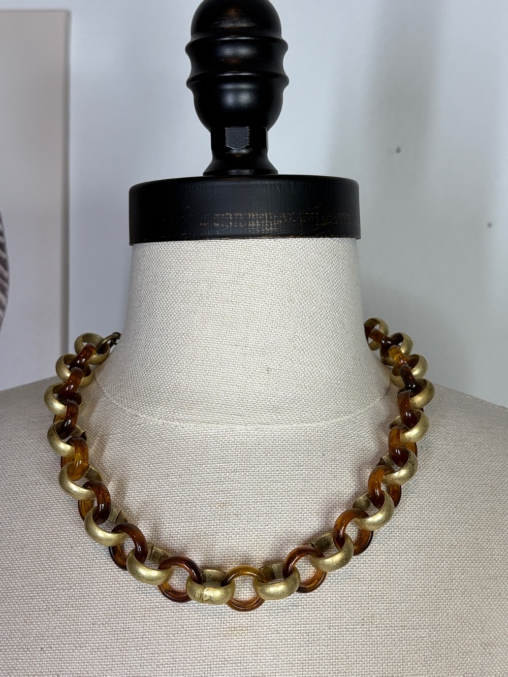 Kenneth Cole Gold and Amber Link Necklace for Women